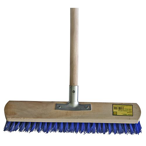 333c16e80feaa2607220fc2e46f40492 Metla Strend InDust 800 mm, cestárska s násadou – Obrázok 1